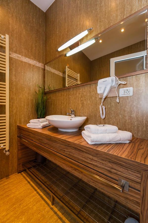 Central Park Residence Брашов Экстерьер фото
